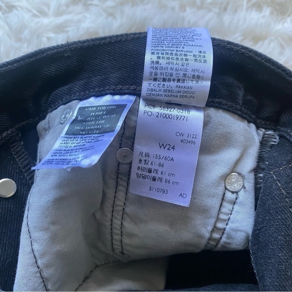 Levi’s 501 Original Short in Stowaway - Picture 8 of 10